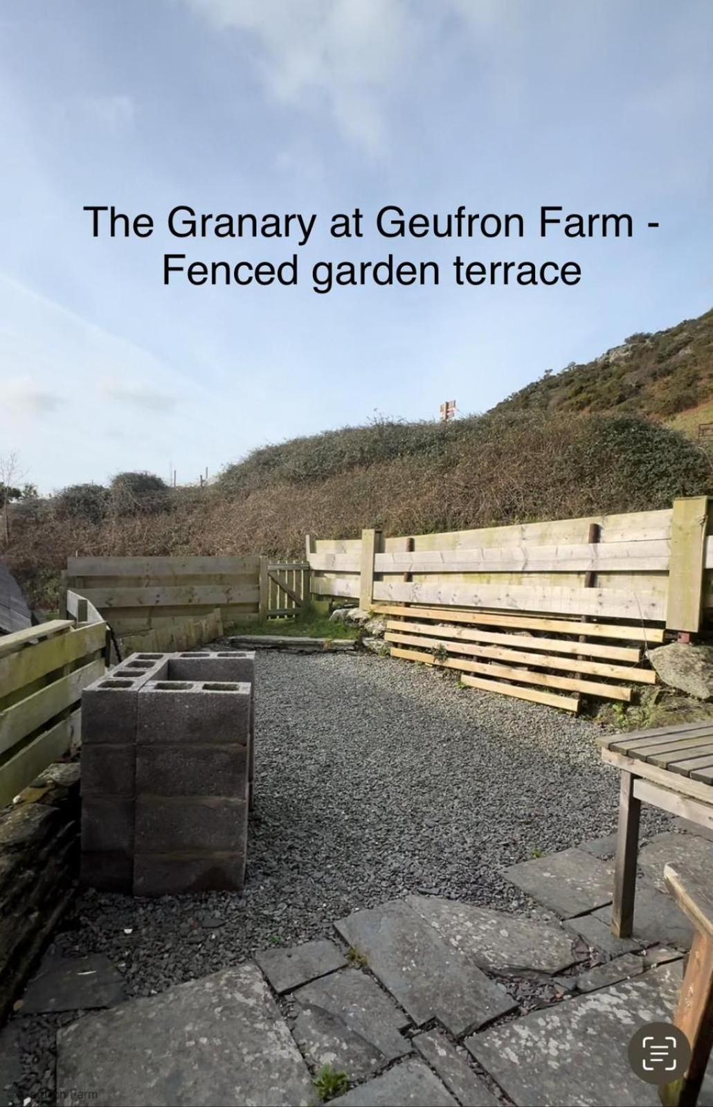Dog Friendly Cottage, Geufron Farm Near Tywyn Bryn-crug Экстерьер фото